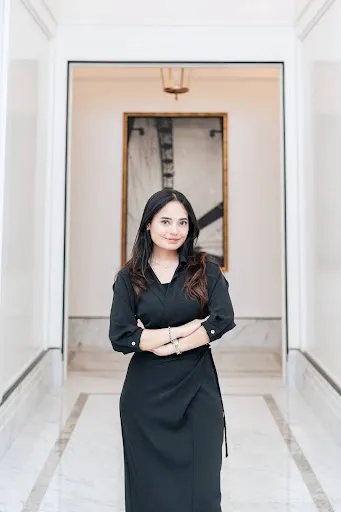 Faras Salwaa Janvira, S.H.